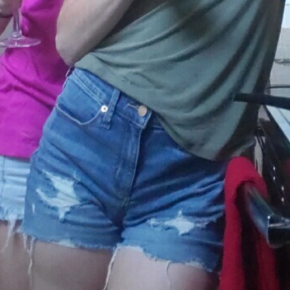 High Rise Midi Shorts - Picture 3 of 3